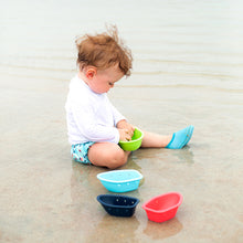 Load image into Gallery viewer, Sprout Ware Floating Boats (4 boats)-Multicolor-6mo+